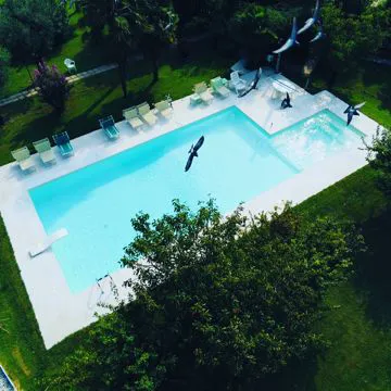 piscina a skimmer